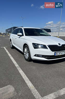 Универсал Skoda Superb 2018 в 