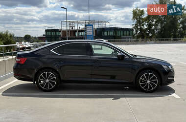 Ліфтбек Skoda Superb 2020 в 