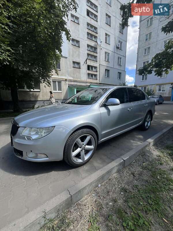 Лифтбек Skoda Superb 2008 в Сумах