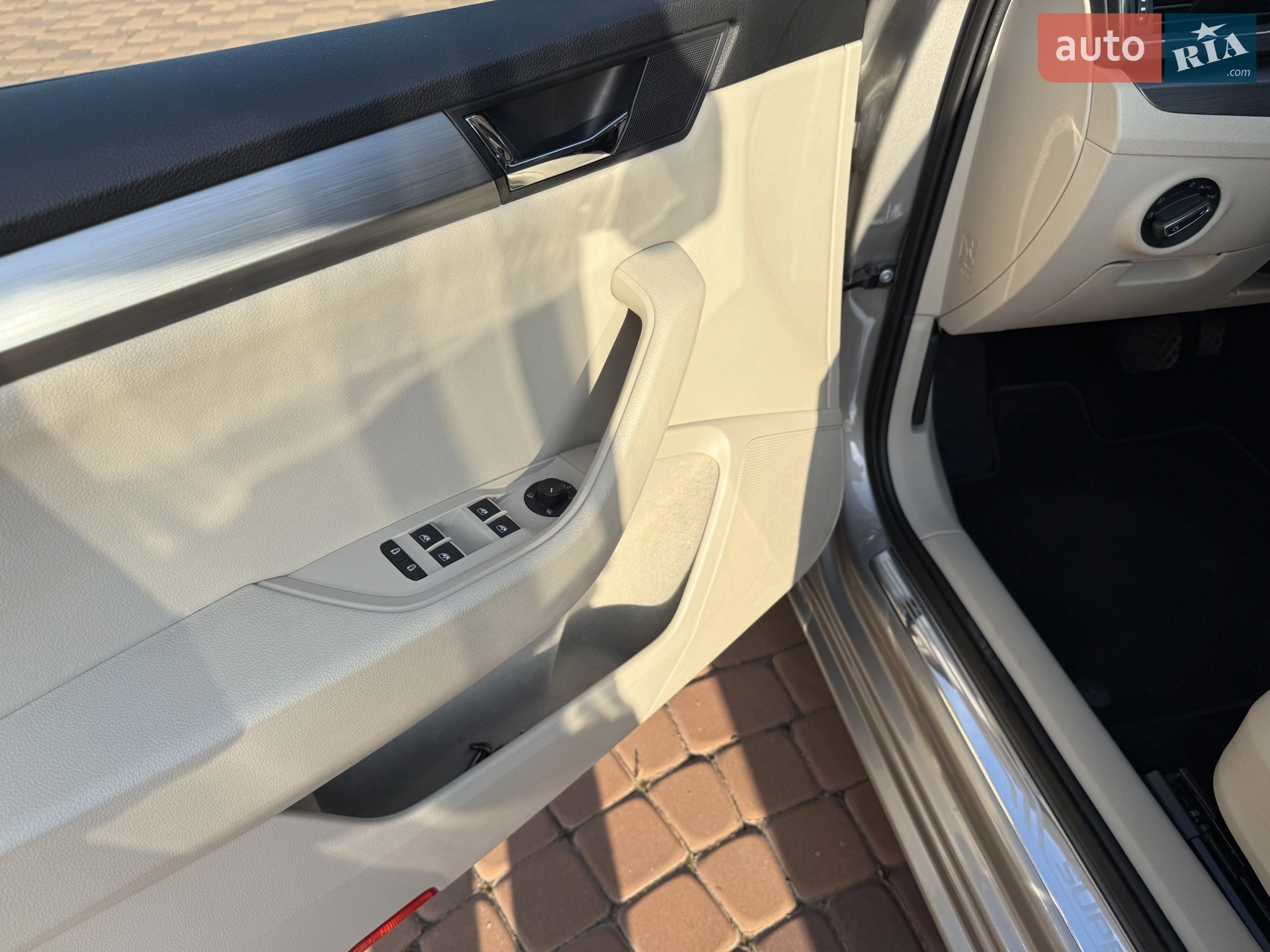 2017 Skoda Superb - мініатюра 19