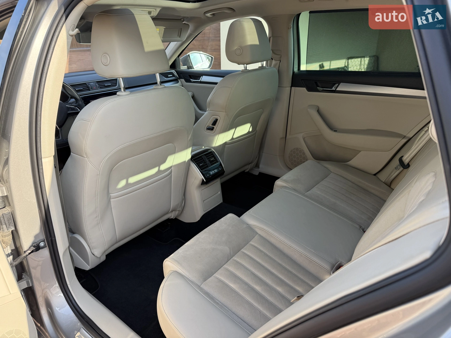 2017 Skoda Superb - мініатюра 24