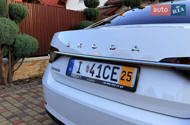 Лифтбек Skoda Superb 2020 в 