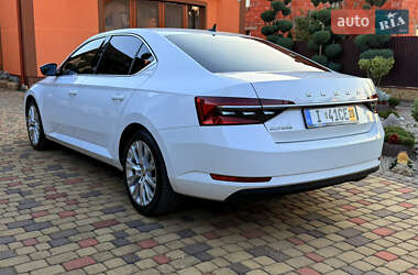 Лифтбек Skoda Superb 2020 в 