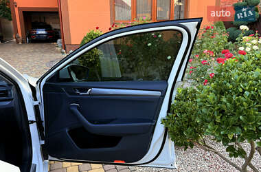 Лифтбек Skoda Superb 2020 в 