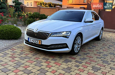 Лифтбек Skoda Superb 2020 в 