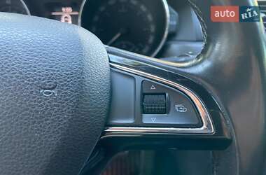 Лифтбек Skoda Superb 2014 в 