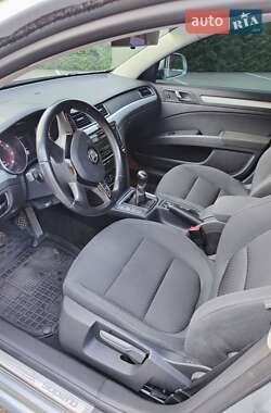 Лифтбек Skoda Superb 2013 в 