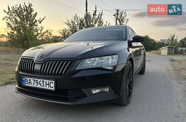 Лифтбек Skoda Superb 2015 в Днепре