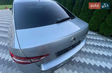 Лифтбек Skoda Superb 2016 в 