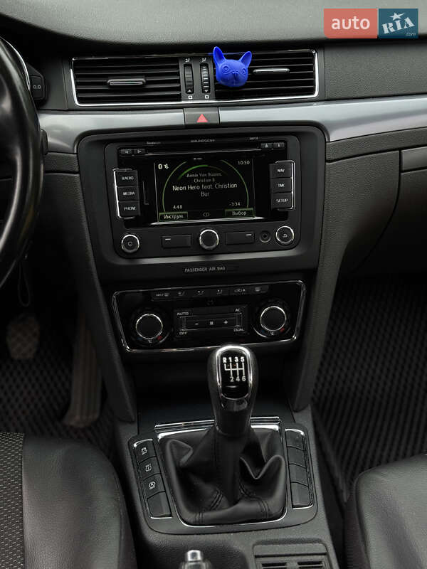 Универсал Skoda Superb 2012 в Василькове