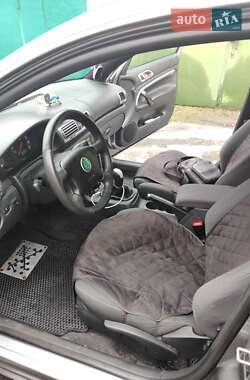 Лифтбек Skoda Superb 2003 в 