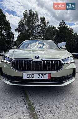 Лифтбек Skoda Superb 2024 в Львове