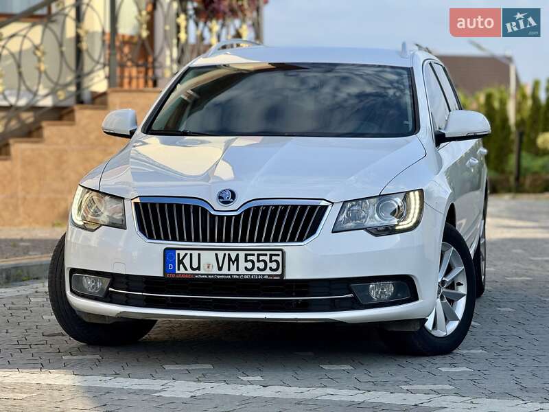 Универсал Skoda Superb 2015 в Дрогобыче