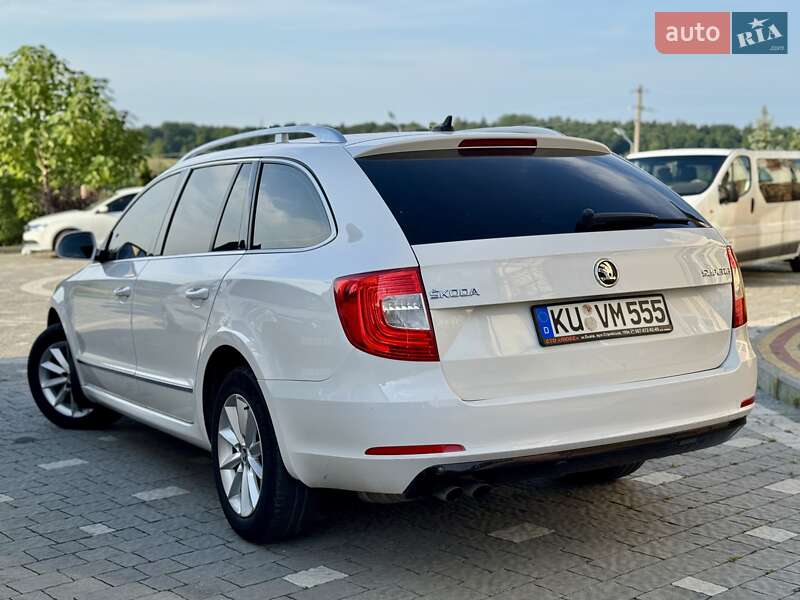 Универсал Skoda Superb 2015 в Дрогобыче