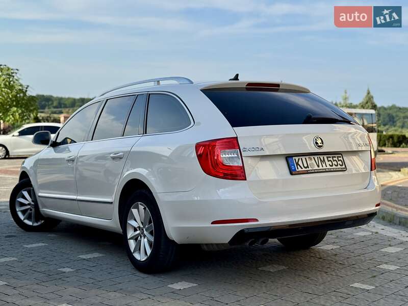 Универсал Skoda Superb 2015 в Дрогобыче