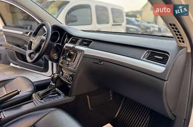 Универсал Skoda Superb 2015 в 
