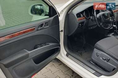 Лифтбек Skoda Superb 2012 в 