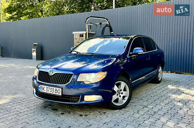 Лифтбек Skoda Superb 2009 в 