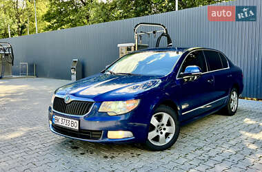 Лифтбек Skoda Superb 2009 в 