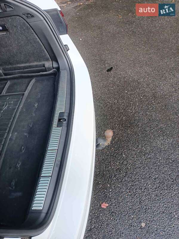 Универсал Skoda Superb 2018 в Хусте