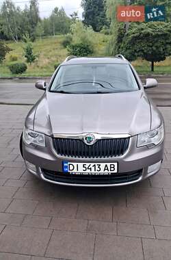 Універсал Skoda Superb 2010 в Рівному