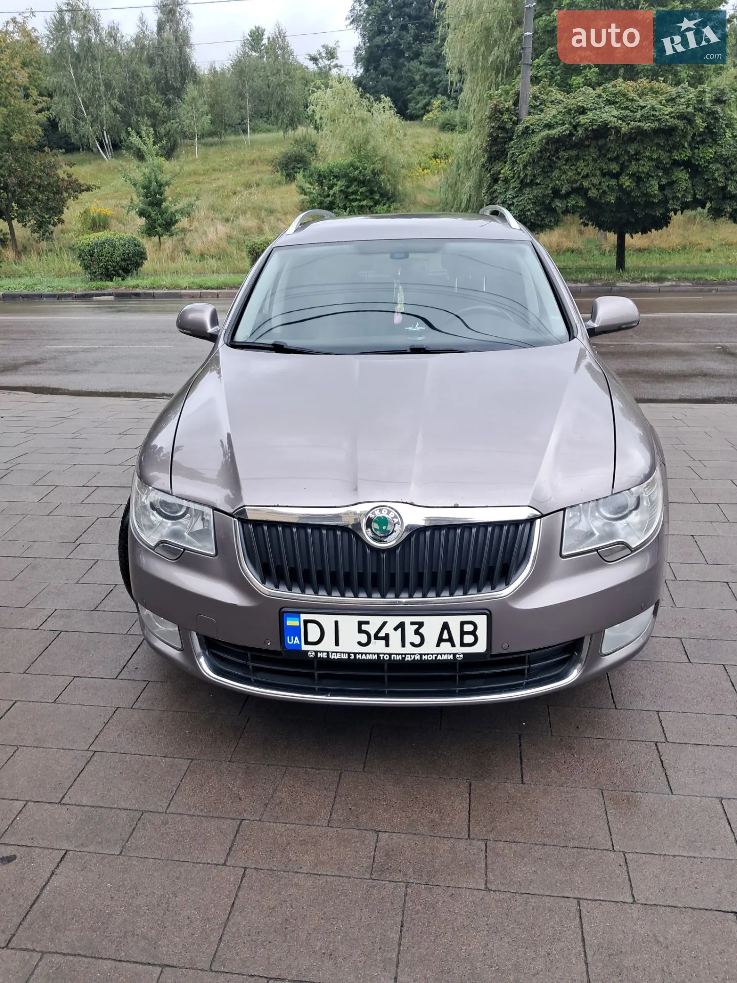 2010 Skoda Superb - мініатюра 4