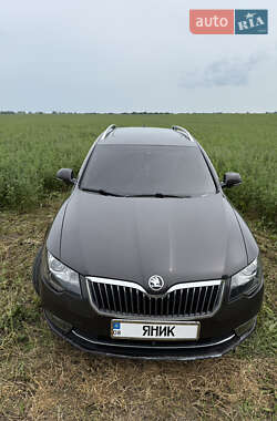 Универсал Skoda Superb 2014 в 