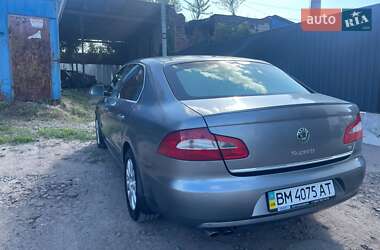 Лифтбек Skoda Superb 2011 в 