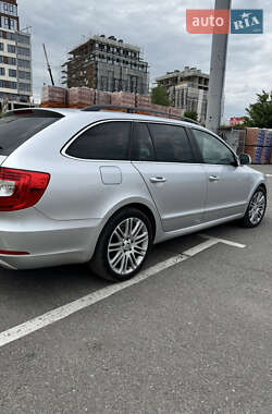 Универсал Skoda Superb 2013 в 