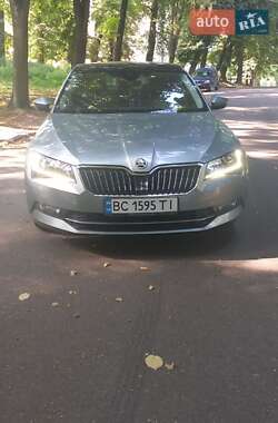 Лифтбек Skoda Superb 2017 в Львове