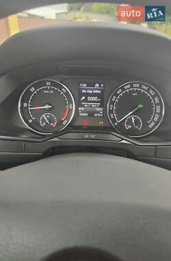 Универсал Skoda Superb 2018 в 