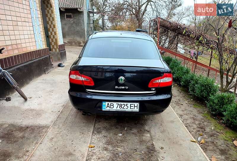 Универсал Skoda Superb 2012 в Ружине