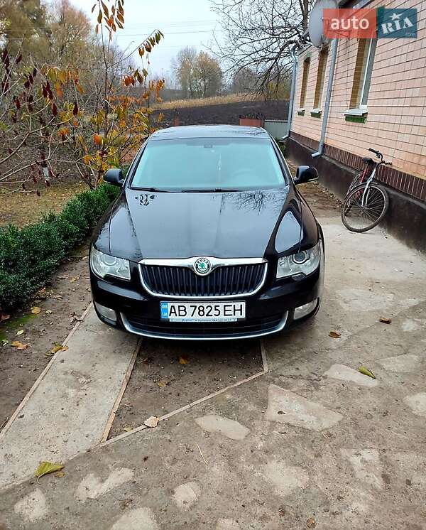 Универсал Skoda Superb 2012 в Ружине