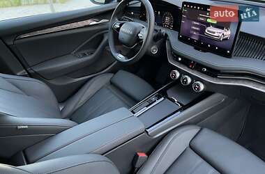 Лифтбек Skoda Superb 2025 в 