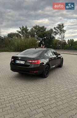 Ліфтбек Skoda Superb 2016 в 
