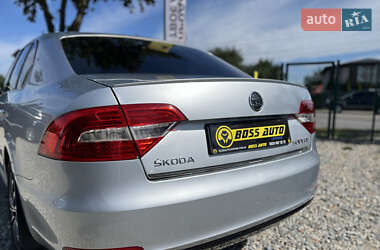 Лифтбек Skoda Superb 2013 в 