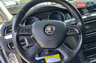 Лифтбек Skoda Superb 2013 в 