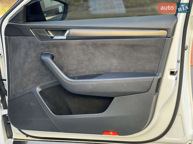 Лифтбек Skoda Superb 2022 в Одессе