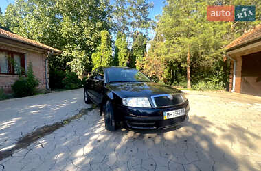 Лифтбек Skoda Superb 2006 в Одессе