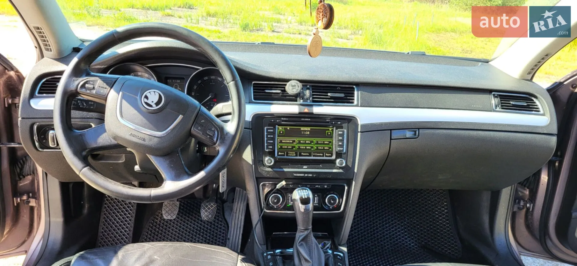 2011 Skoda Superb - мініатюра 2
