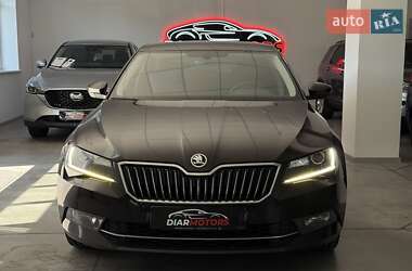 Лифтбек Skoda Superb 2018 в 