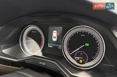 Лифтбек Skoda Superb 2018 в 