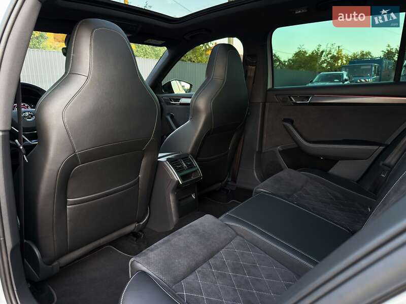 Универсал Skoda Superb 2021 в Луцке