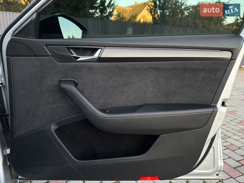 Универсал Skoda Superb 2021 в Луцке