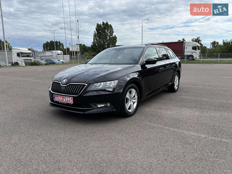 Универсал Skoda Superb 2019 в Ковеле