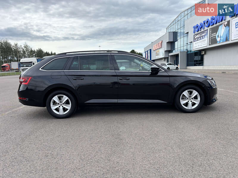 Универсал Skoda Superb 2019 в Ковеле