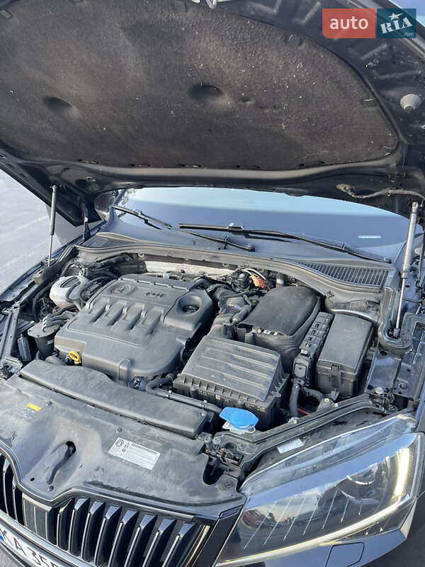 Универсал Skoda Superb 2015 в Ирпене