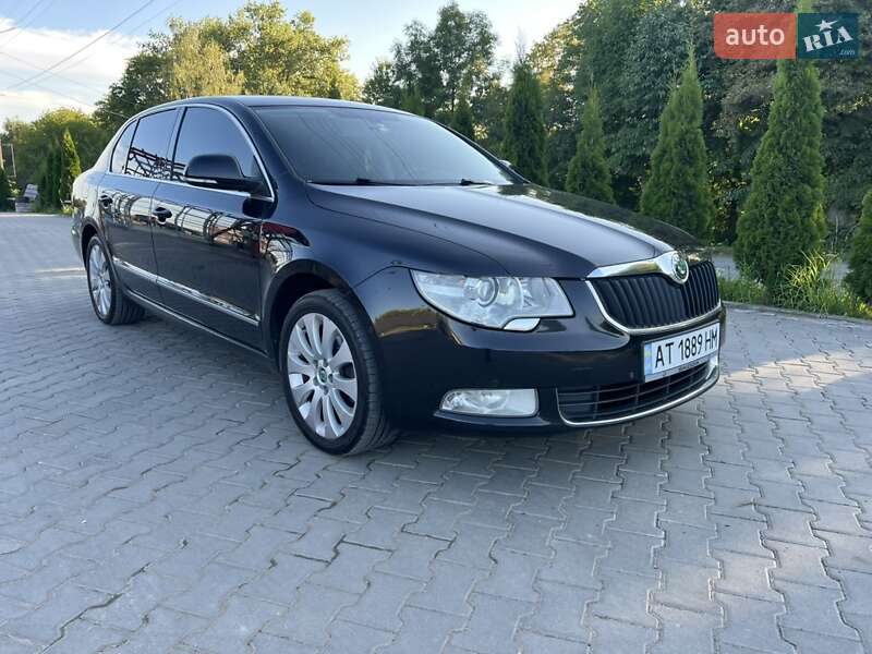Skoda Superb 2011