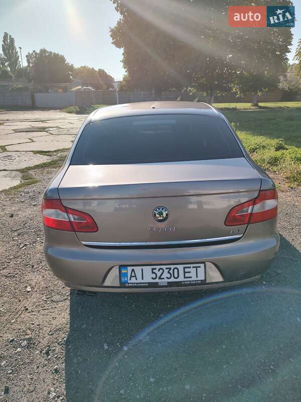 Лифтбек Skoda Superb 2012 в Киеве