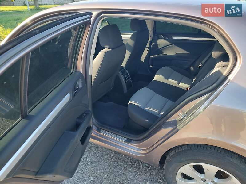 Лифтбек Skoda Superb 2012 в Киеве